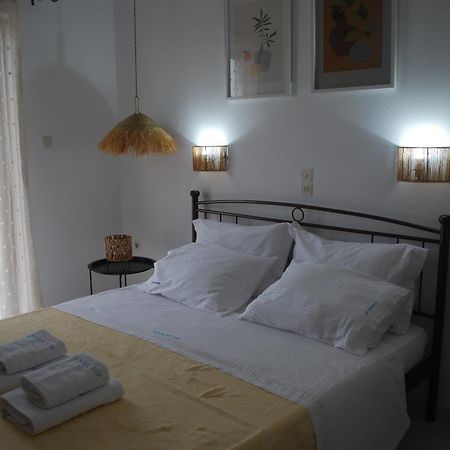 Sunset Rooms Agia Marina  Exterior foto