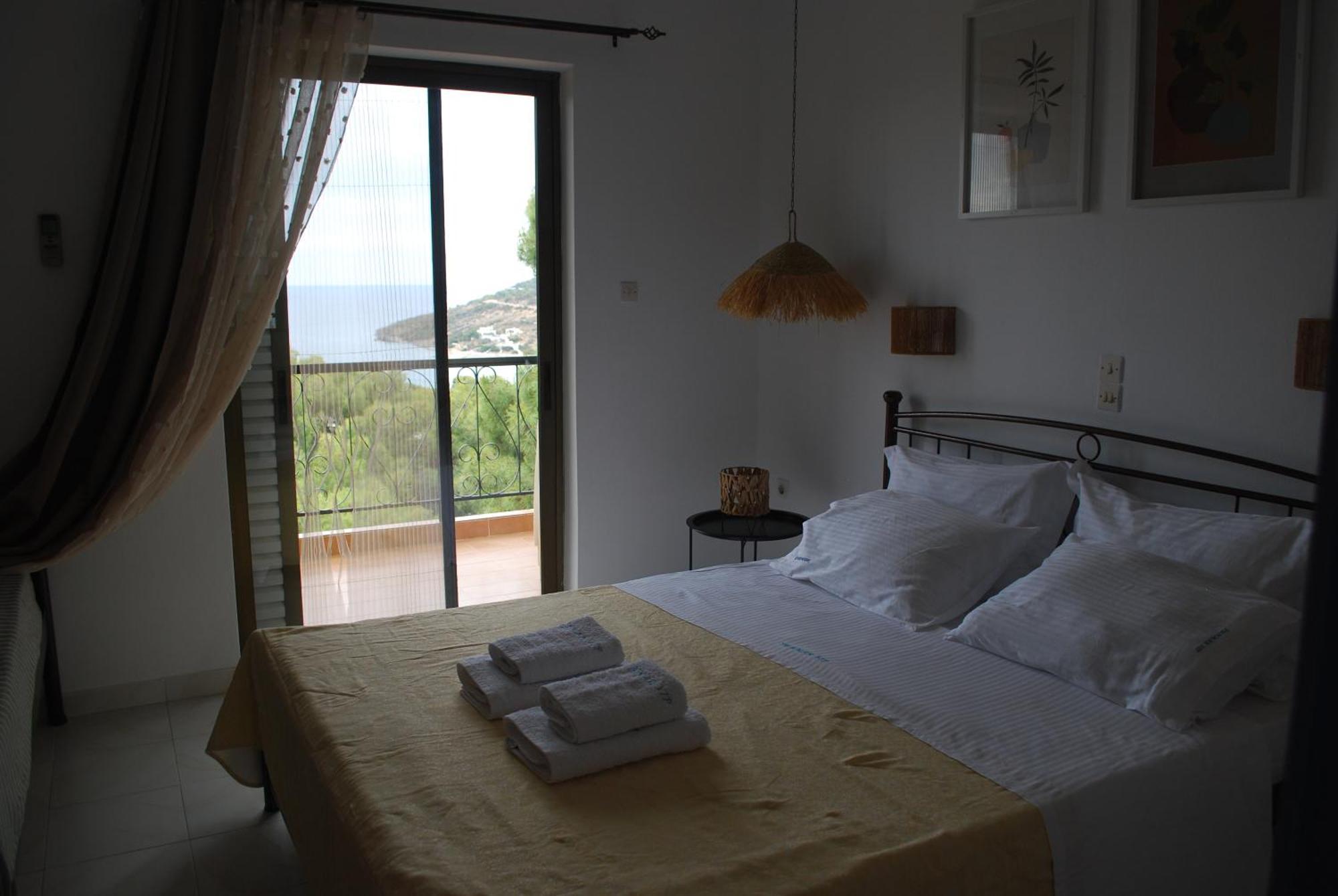 Sunset Rooms Agia Marina  Exterior foto