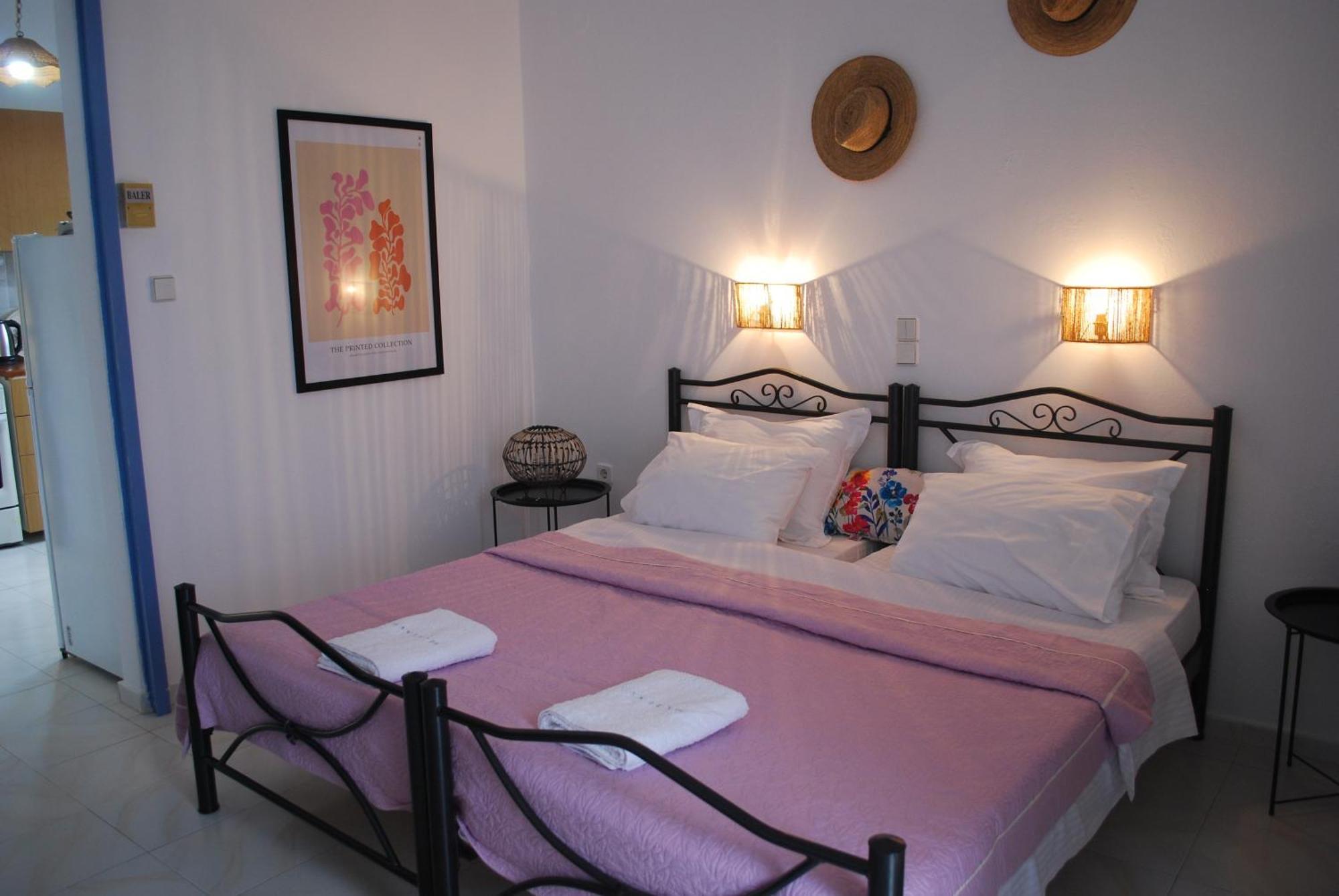 Sunset Rooms Agia Marina  Exterior foto
